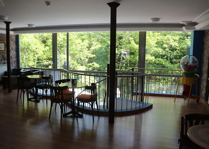 Balneario Caldas De Luna